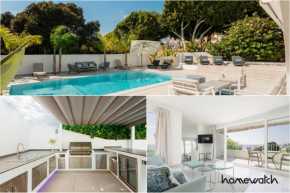 6 bedroom villa, with heated pool and sea views, next to the beach of Costabella